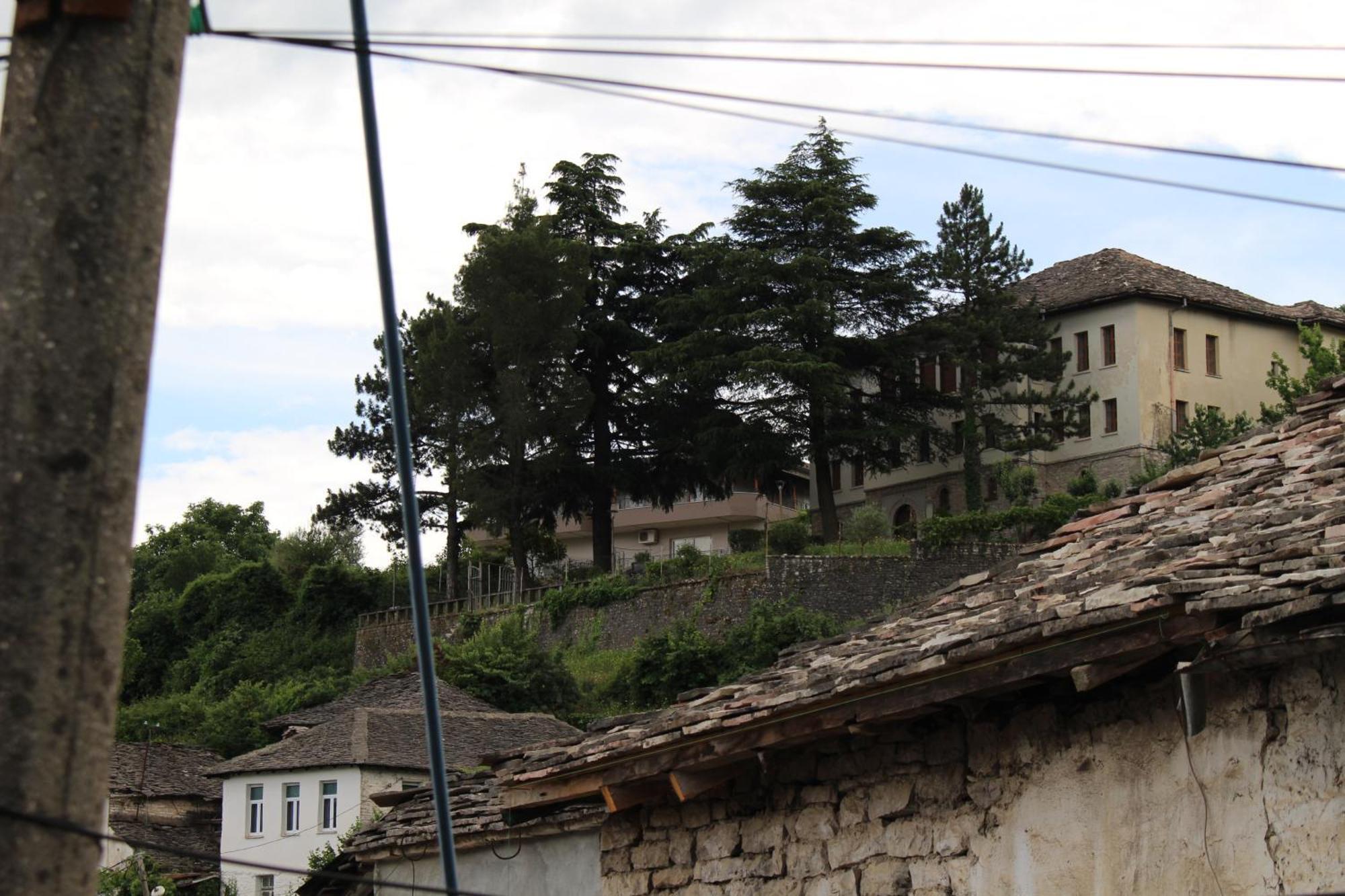 Vila Karagjozi Гирокастра Экстерьер фото