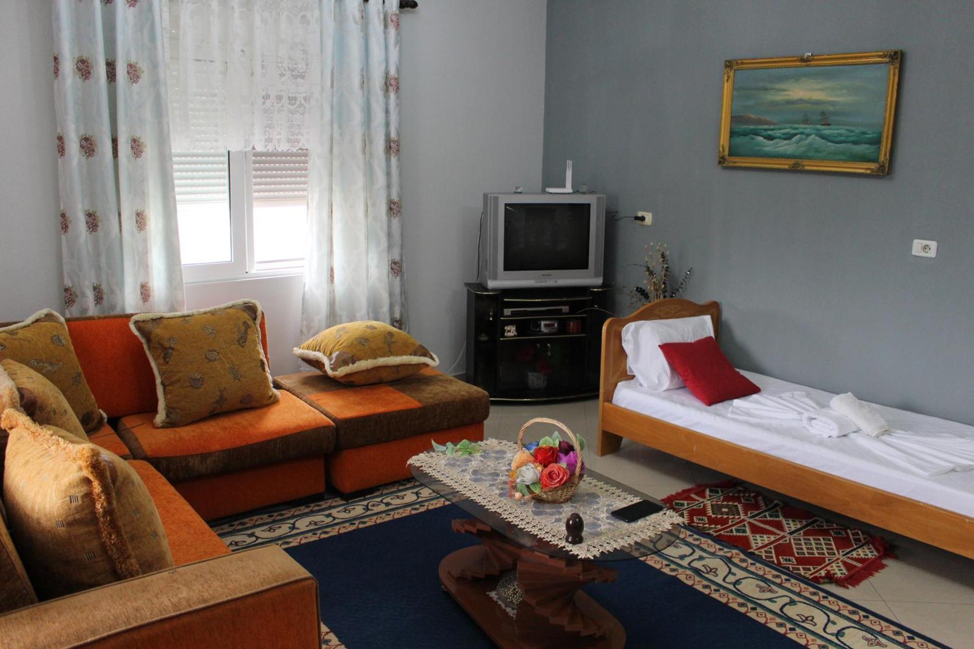 Vila Karagjozi Гирокастра Экстерьер фото